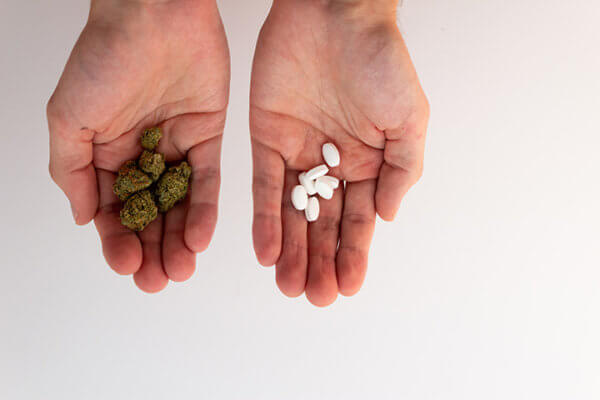 Visual comparison of hemp-based CBD and ibuprofen tablets.